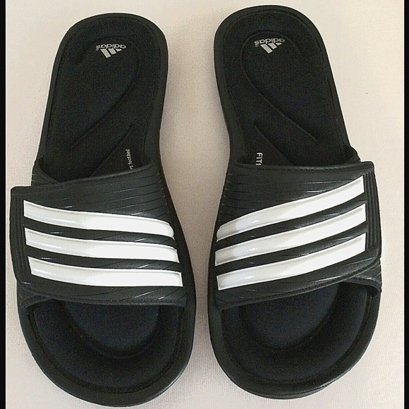 Adidas FitFoam Black Slides With White Stripes Size 8 🌴 - Picture 1 of 8